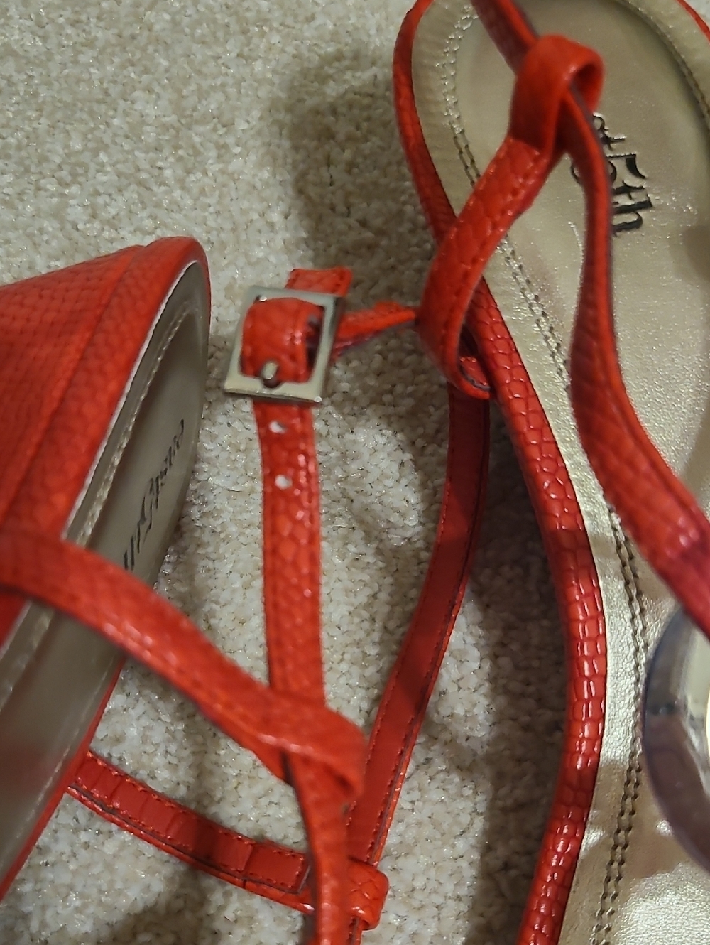 East 5th NWOT Sexy Red/Silver Wedge Ssandles Sz 9 - Picture 7 of 8